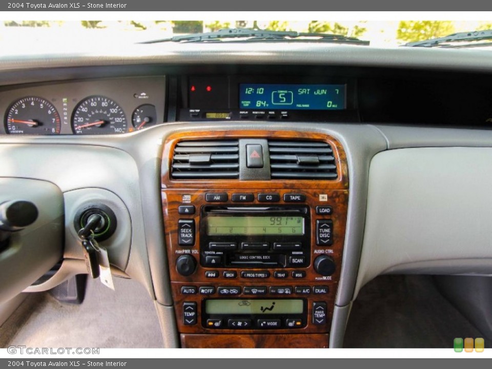 Stone Interior Controls for the 2004 Toyota Avalon XLS #94312103