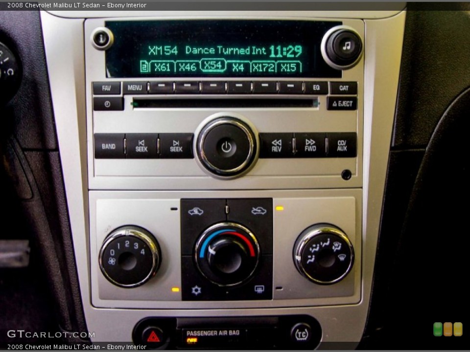 Ebony Interior Controls for the 2008 Chevrolet Malibu LT Sedan #94312490