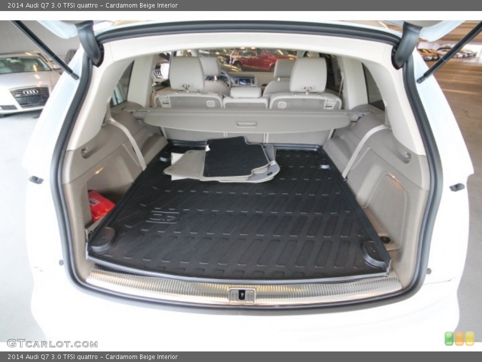 Cardamom Beige Interior Trunk for the 2014 Audi Q7 3.0 TFSI quattro #94313498