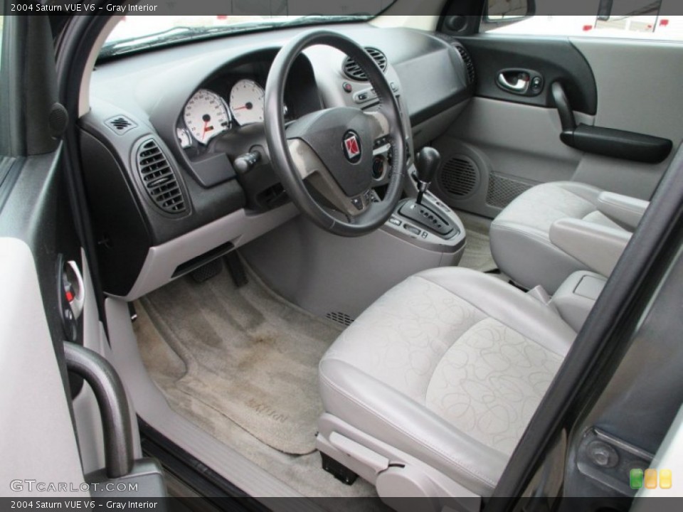 Gray Interior Photo for the 2004 Saturn VUE V6 #94318286