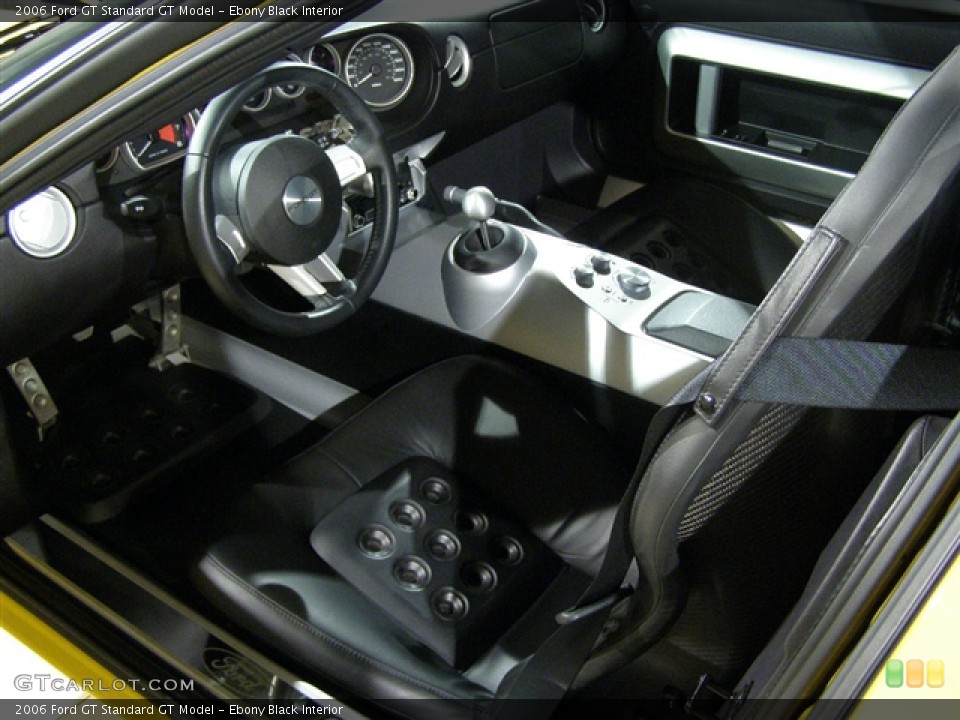 Ebony Black Interior Photo for the 2006 Ford GT  #94330