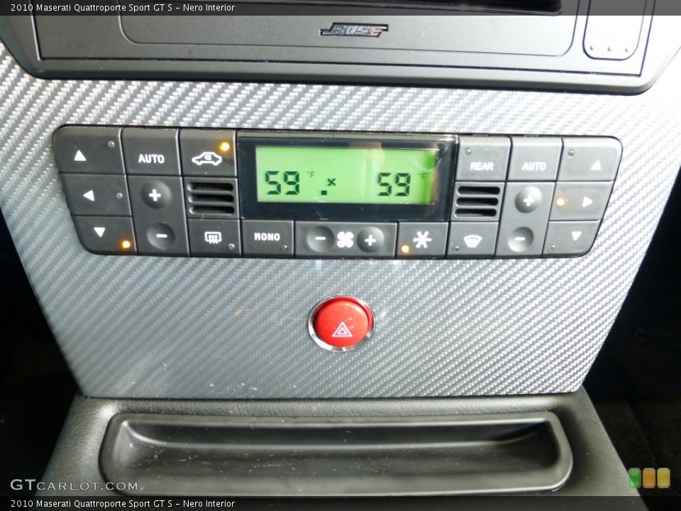 Nero Interior Controls for the 2010 Maserati Quattroporte Sport GT S #94387909