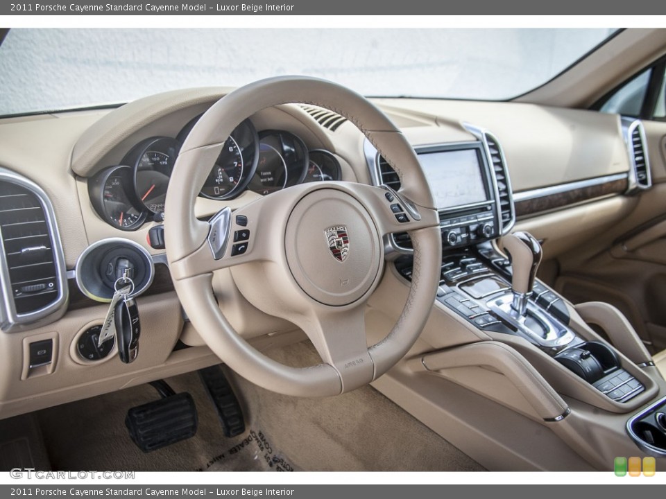 Luxor Beige Interior Photo for the 2011 Porsche Cayenne  #94396604