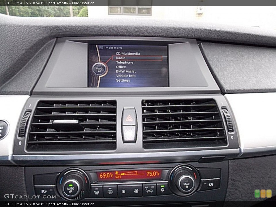 Black Interior Controls for the 2012 BMW X5 xDrive35i Sport Activity #94397060
