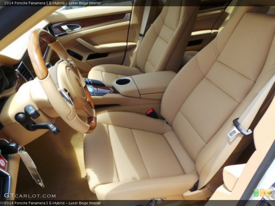Luxor Beige Interior Front Seat for the 2014 Porsche Panamera S E-Hybrid #94430663
