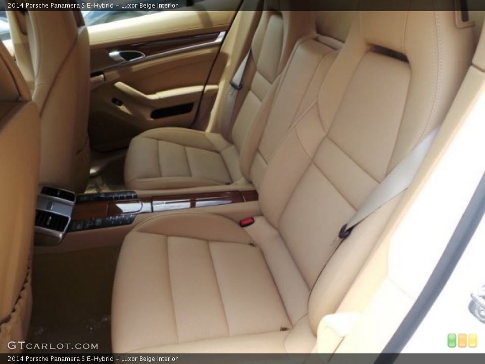 Luxor Beige Interior Rear Seat for the 2014 Porsche Panamera S E-Hybrid #94430966