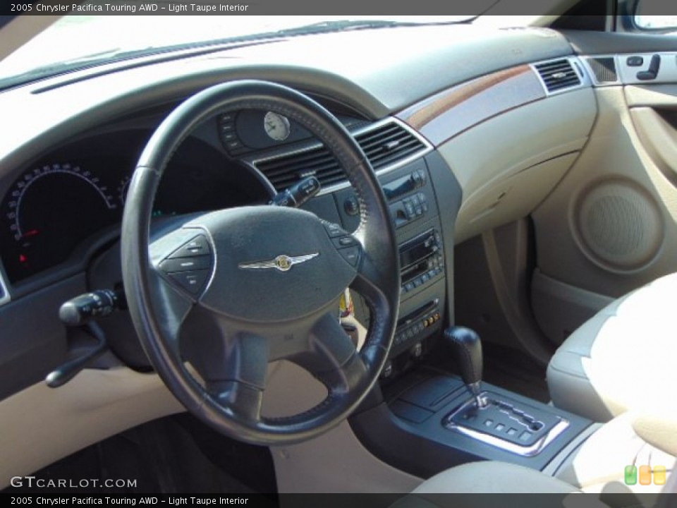 Light Taupe Interior Photo for the 2005 Chrysler Pacifica Touring AWD #94445136