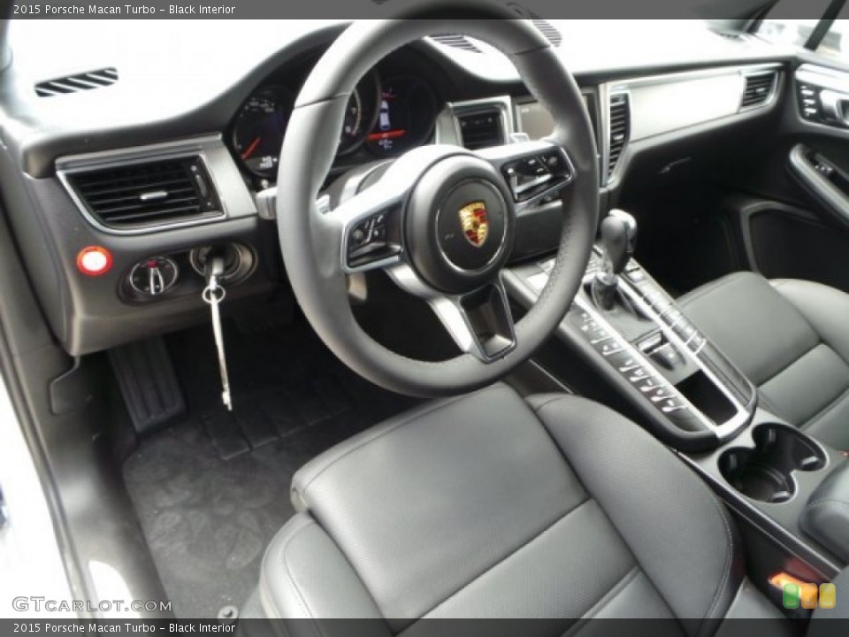 Black Interior Photo for the 2015 Porsche Macan Turbo #94459475