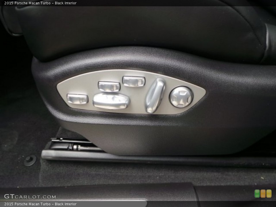 Black Interior Controls for the 2015 Porsche Macan Turbo #94459487
