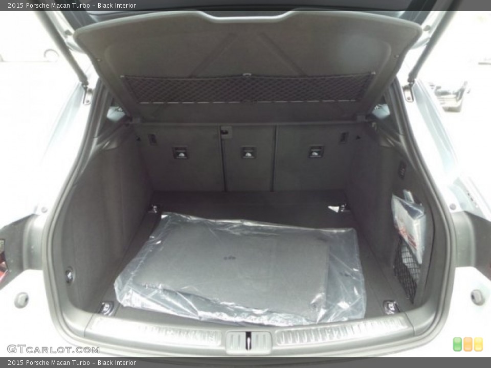 Black Interior Trunk for the 2015 Porsche Macan Turbo #94459616