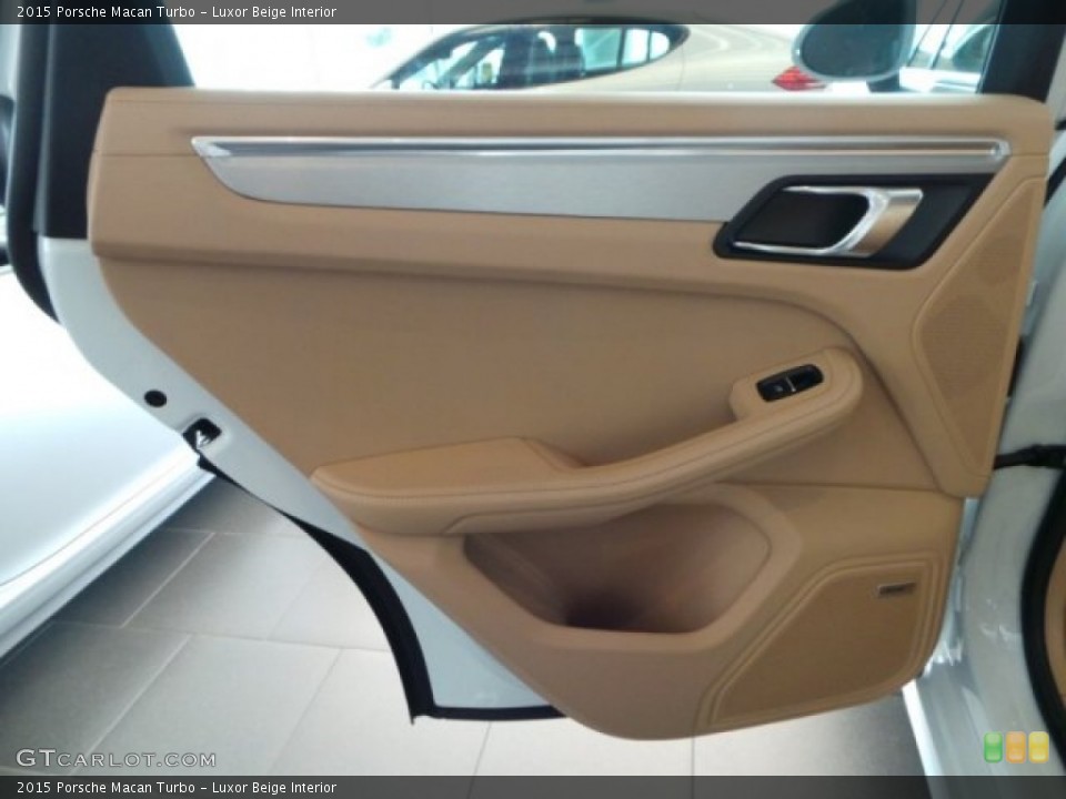 Luxor Beige Interior Door Panel for the 2015 Porsche Macan Turbo #94459787