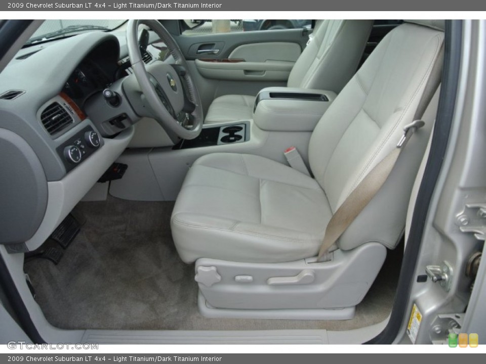 Light Titanium/Dark Titanium Interior Photo for the 2009 Chevrolet Suburban LT 4x4 #94501761