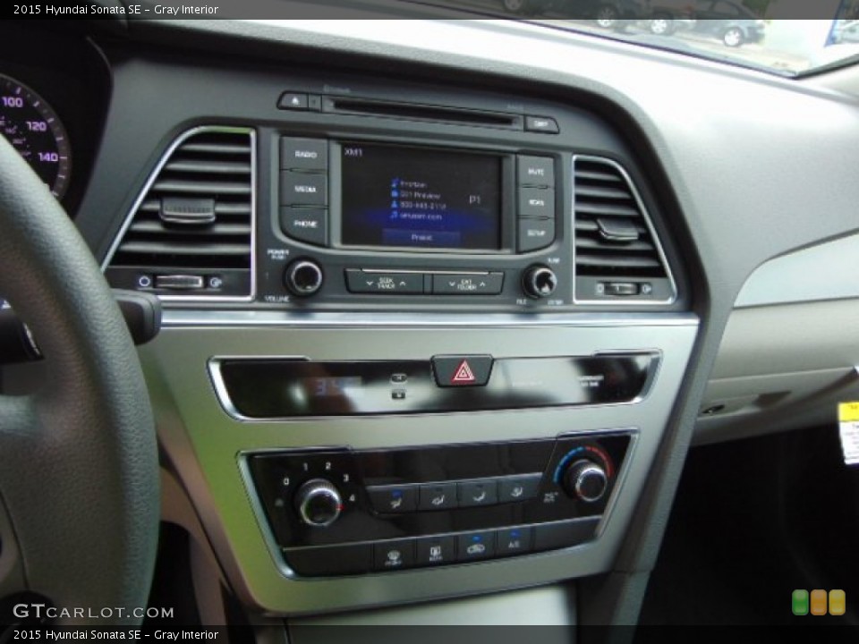 Gray Interior Controls for the 2015 Hyundai Sonata SE #94502491
