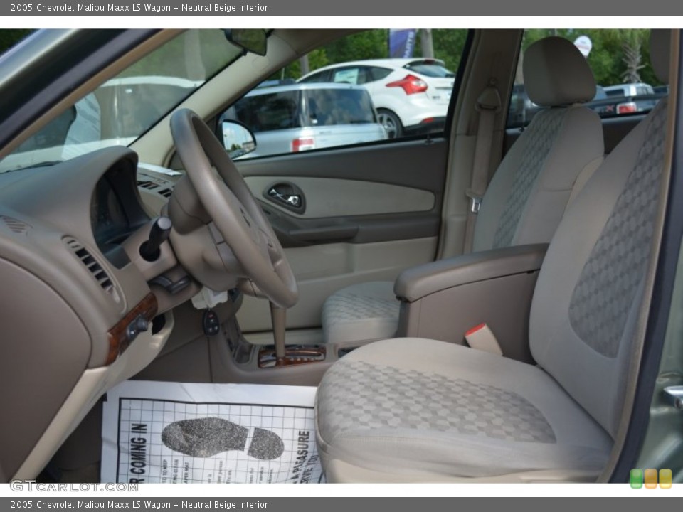 Neutral Beige Interior Photo for the 2005 Chevrolet Malibu Maxx LS Wagon #94516131