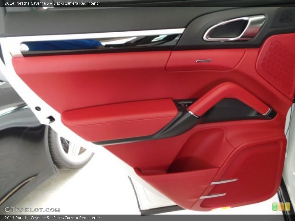 Black/Carrera Red Interior Door Panel for the 2014 Porsche Cayenne S #94522890