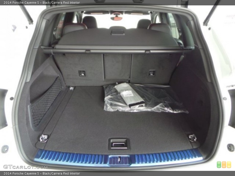 Black/Carrera Red Interior Trunk for the 2014 Porsche Cayenne S #94523004