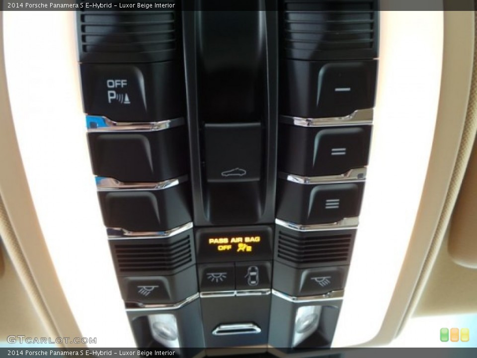 Luxor Beige Interior Controls for the 2014 Porsche Panamera S E-Hybrid #94523608