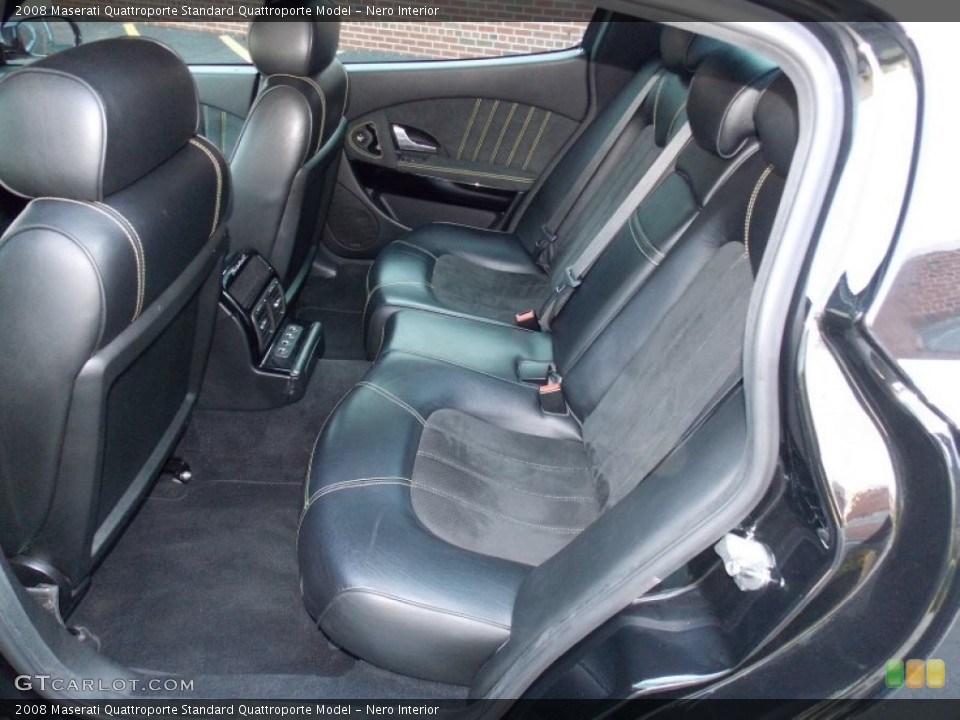 Nero Interior Rear Seat for the 2008 Maserati Quattroporte  #94534380