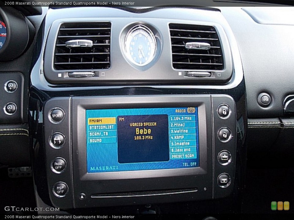 Nero Interior Controls for the 2008 Maserati Quattroporte  #94534782