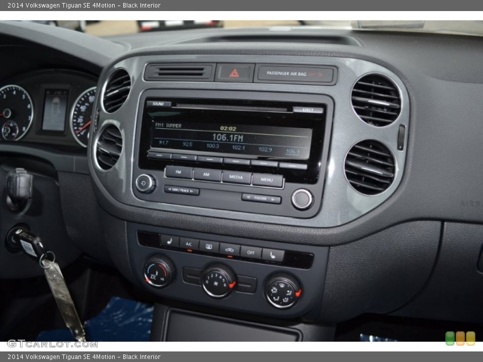Black Interior Controls for the 2014 Volkswagen Tiguan SE 4Motion #94562521