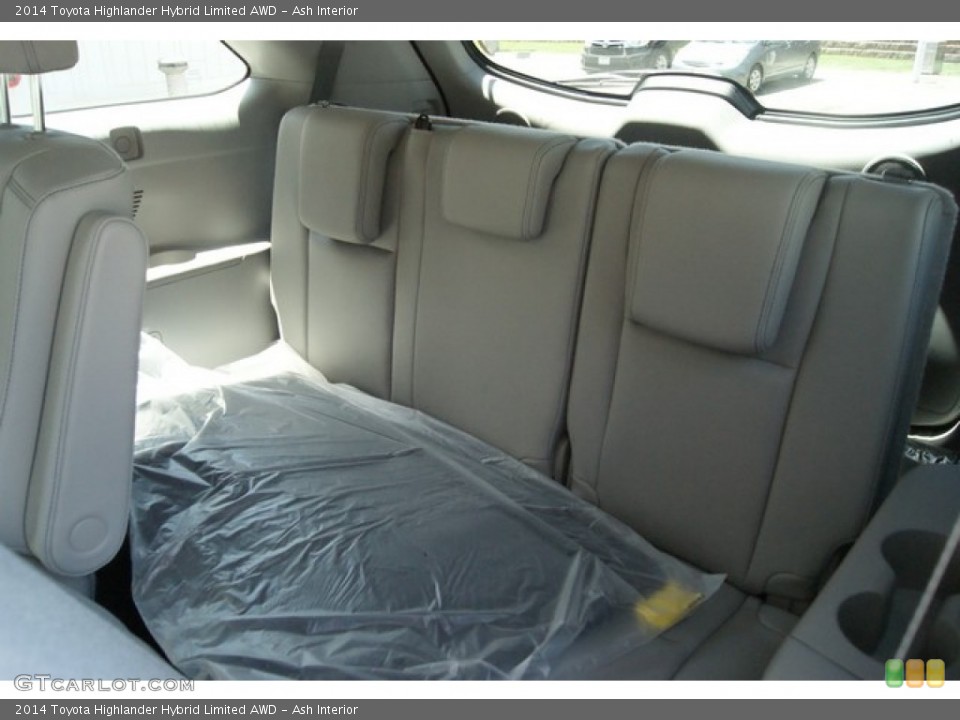 Ash Interior Rear Seat for the 2014 Toyota Highlander Hybrid Limited AWD #94563451
