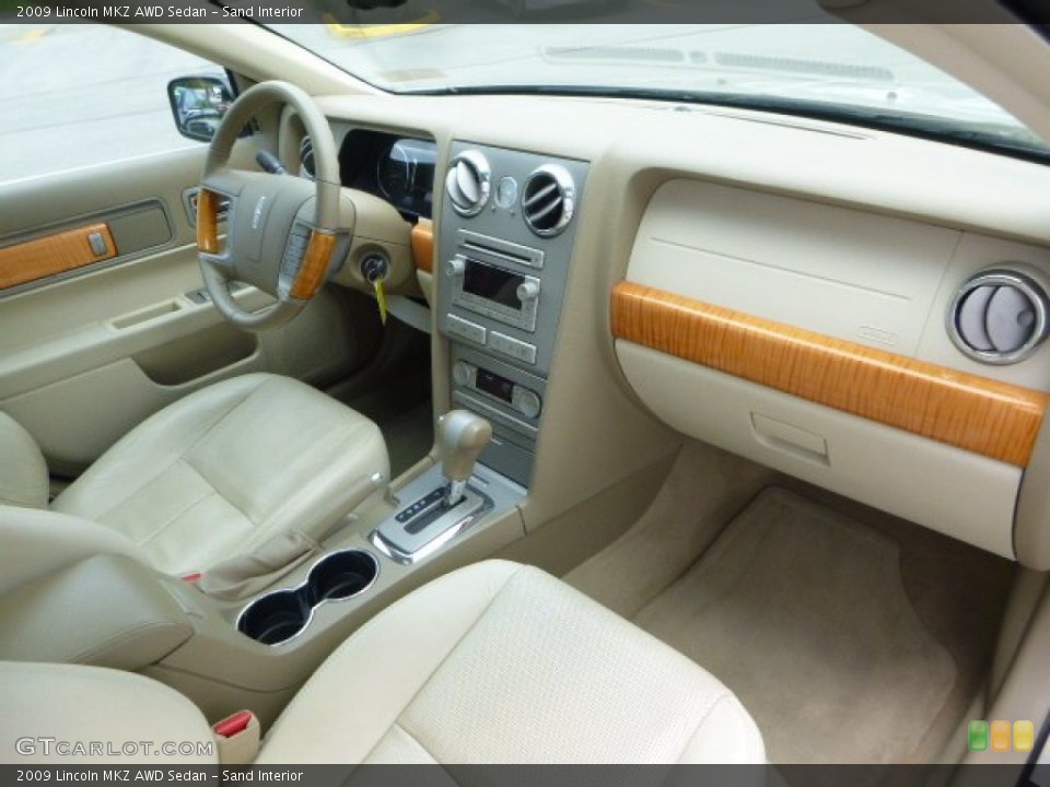 Sand Interior Dashboard for the 2009 Lincoln MKZ AWD Sedan #94579918