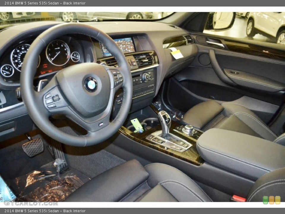 Black Interior Photo for the 2014 BMW 5 Series 535i Sedan #94585177