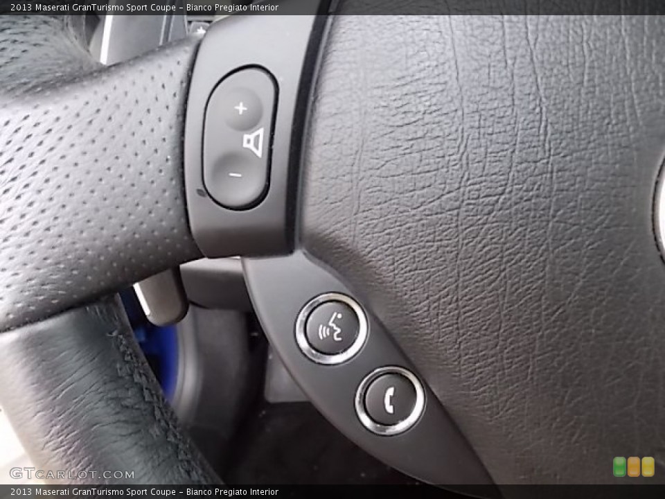 Bianco Pregiato Interior Controls for the 2013 Maserati GranTurismo Sport Coupe #94602796
