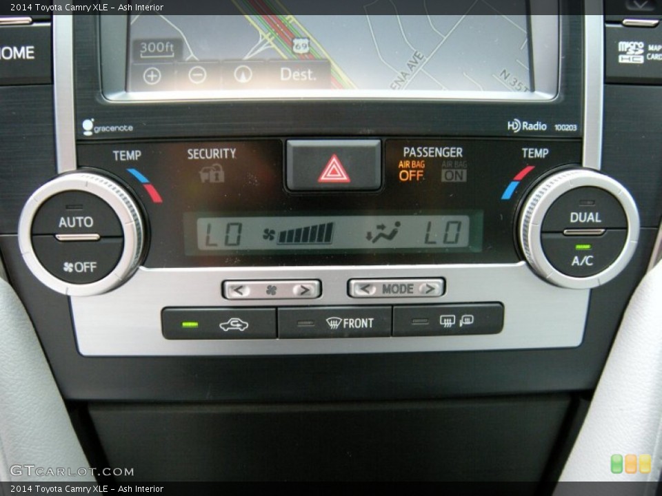 Ash Interior Controls for the 2014 Toyota Camry XLE #94636708