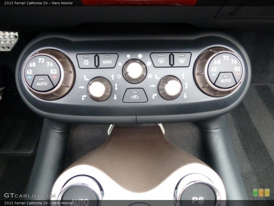 Nero Interior Controls for the 2013 Ferrari California 30 #94688662
