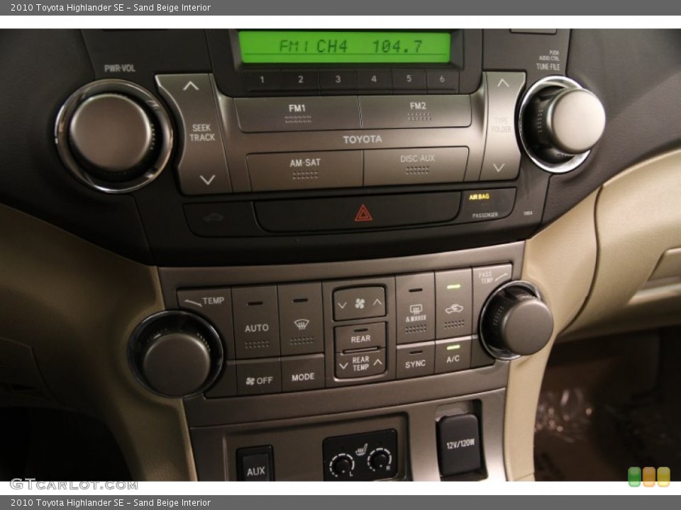 Sand Beige Interior Controls for the 2010 Toyota Highlander SE #94704324