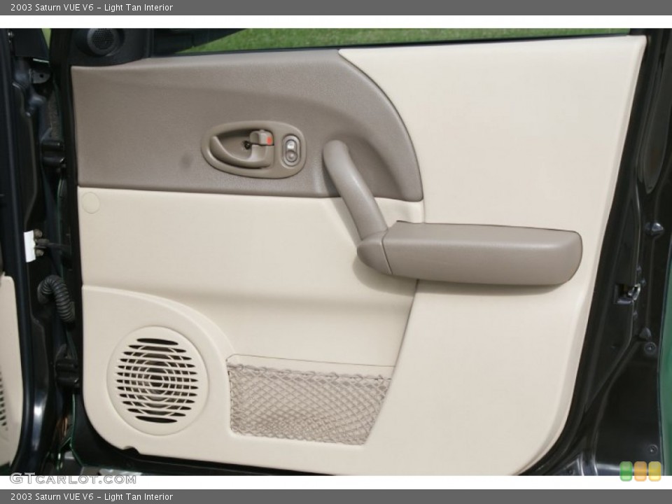 Light Tan Interior Door Panel for the 2003 Saturn VUE V6 #94715388