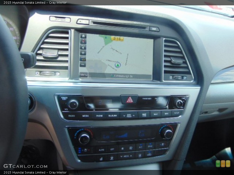 Gray Interior Navigation for the 2015 Hyundai Sonata Limited #94716060