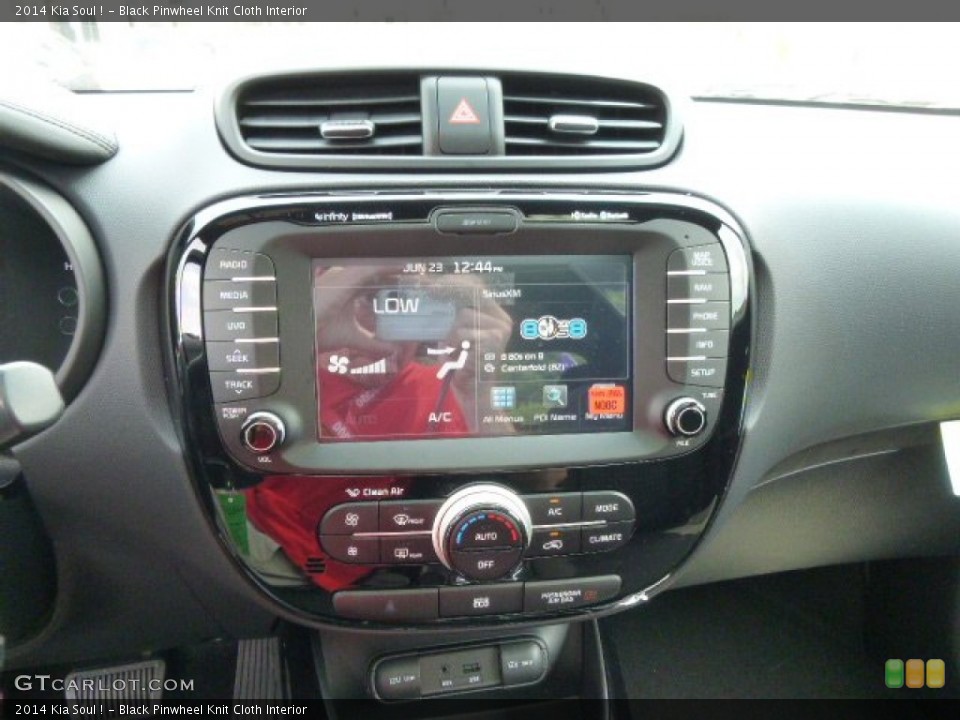 Black Pinwheel Knit Cloth Interior Controls for the 2014 Kia Soul ! #94717278