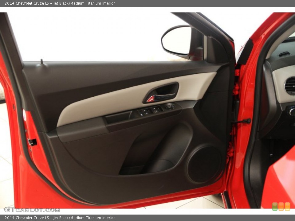 Jet Black/Medium Titanium Interior Door Panel for the 2014 Chevrolet Cruze LS #94731732