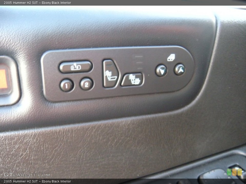 Ebony Black Interior Controls for the 2005 Hummer H2 SUT #94739836