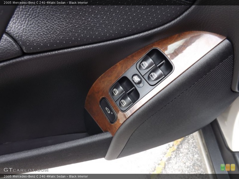 Black Interior Controls for the 2005 Mercedes-Benz C 240 4Matic Sedan #94743151