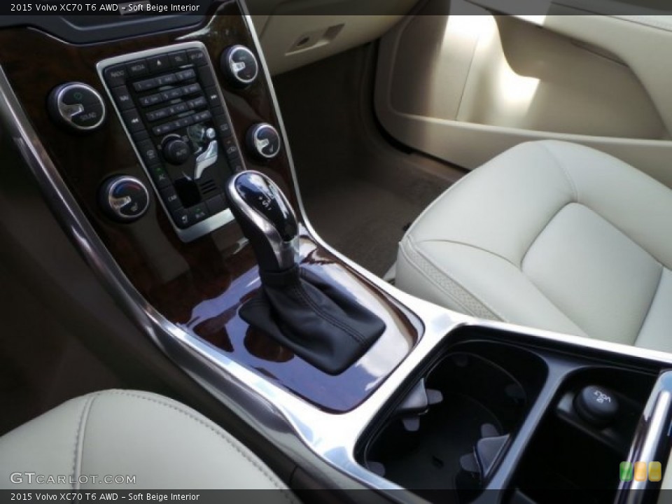 Soft Beige Interior Transmission for the 2015 Volvo XC70 T6 AWD #94795308