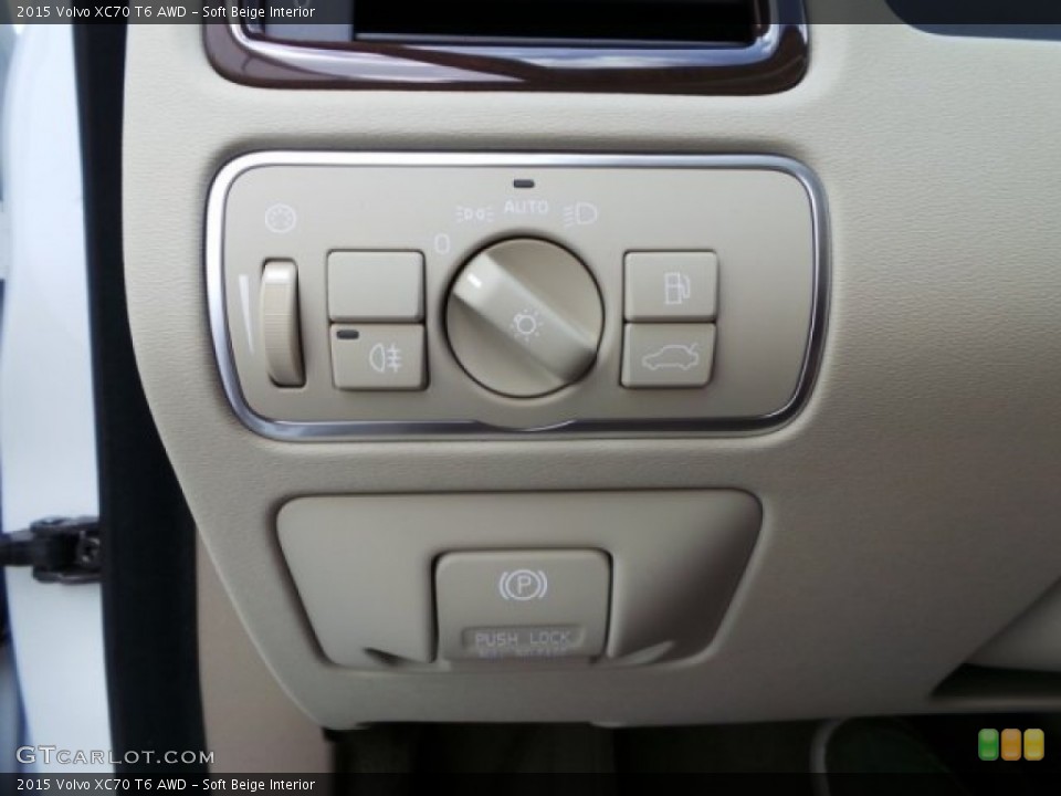 Soft Beige Interior Controls for the 2015 Volvo XC70 T6 AWD #94795422