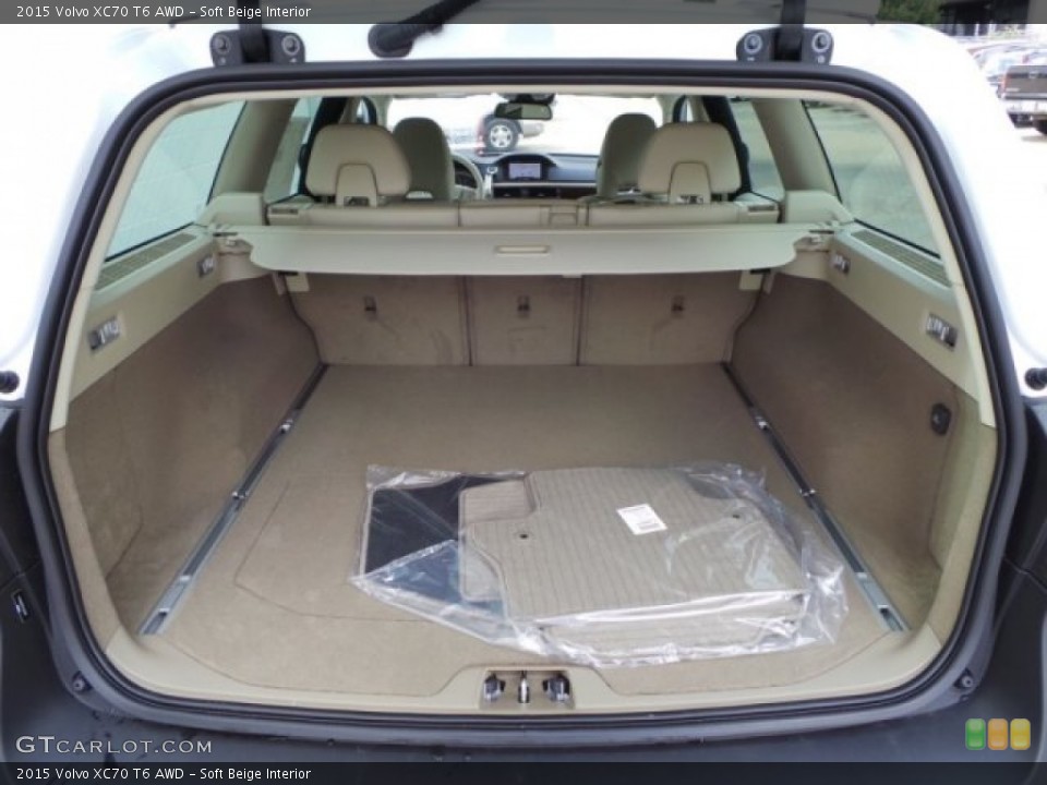 Soft Beige Interior Trunk for the 2015 Volvo XC70 T6 AWD #94795536