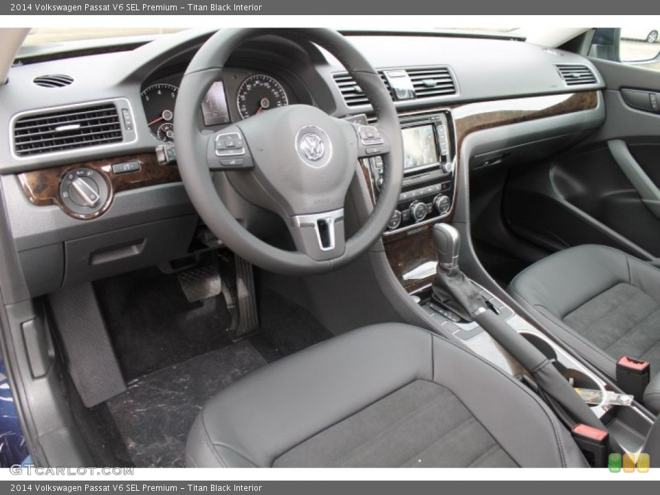 Titan Black Interior Photo for the 2014 Volkswagen Passat V6 SEL Premium #94846742