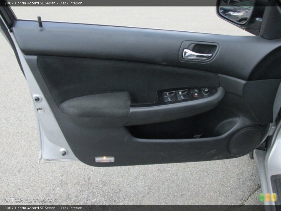 Black Interior Door Panel for the 2007 Honda Accord SE Sedan #94869459