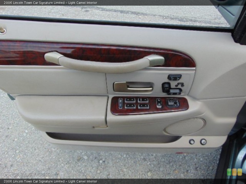 Light Camel Interior Door Panel for the 2006 Lincoln Town Car Signature Limited #94877467