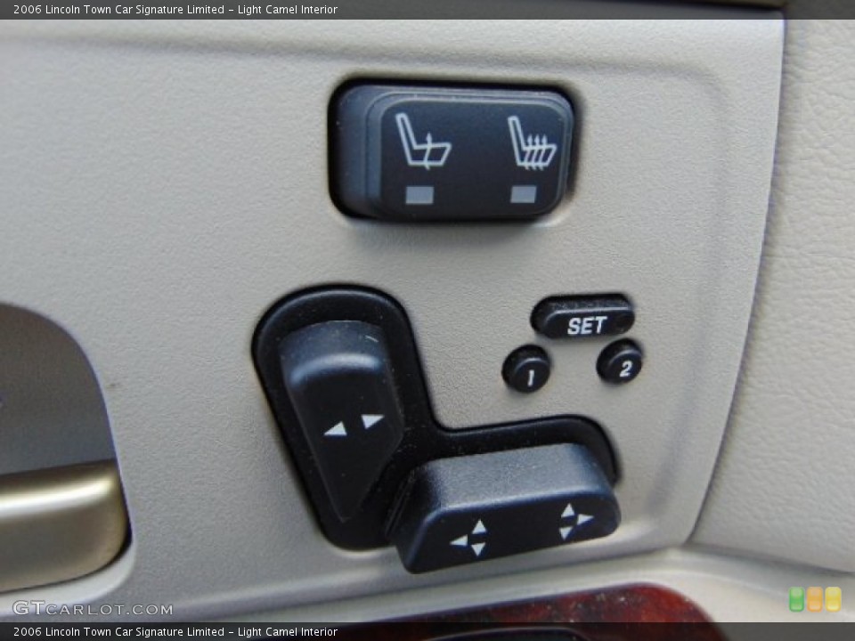 Light Camel Interior Controls for the 2006 Lincoln Town Car Signature Limited #94877492