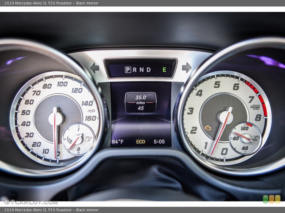 Black Interior Gauges for the 2014 Mercedes-Benz SL 550 Roadster #94908341