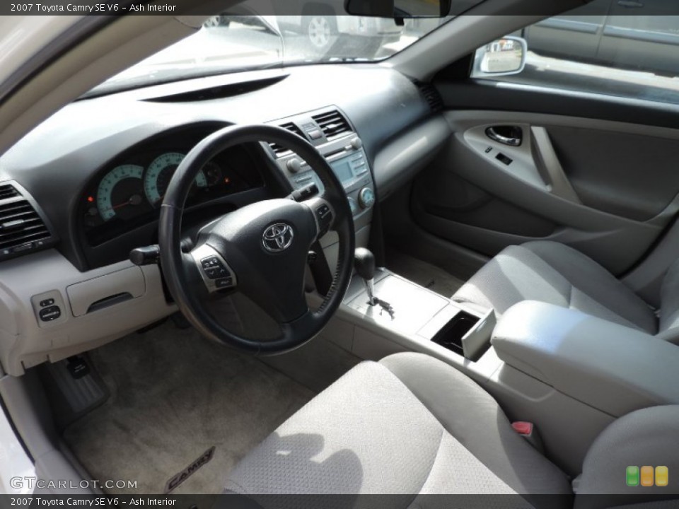 Ash Interior Photo for the 2007 Toyota Camry SE V6 #94922862