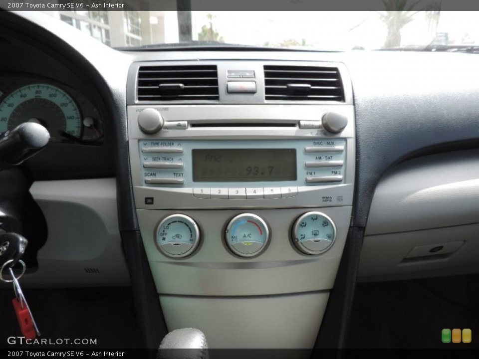 Ash Interior Controls for the 2007 Toyota Camry SE V6 #94922961