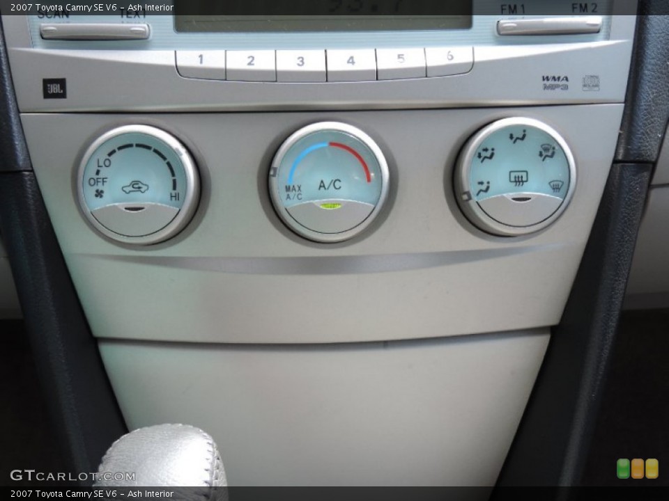 Ash Interior Controls for the 2007 Toyota Camry SE V6 #94923006