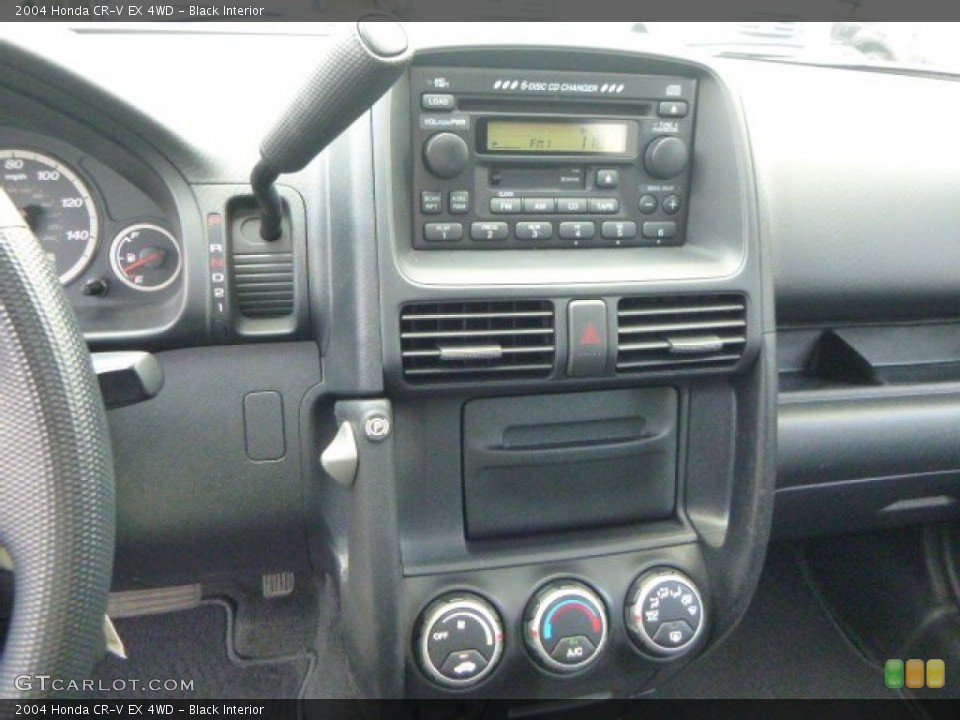 Black Interior Controls for the 2004 Honda CR-V EX 4WD #94923531