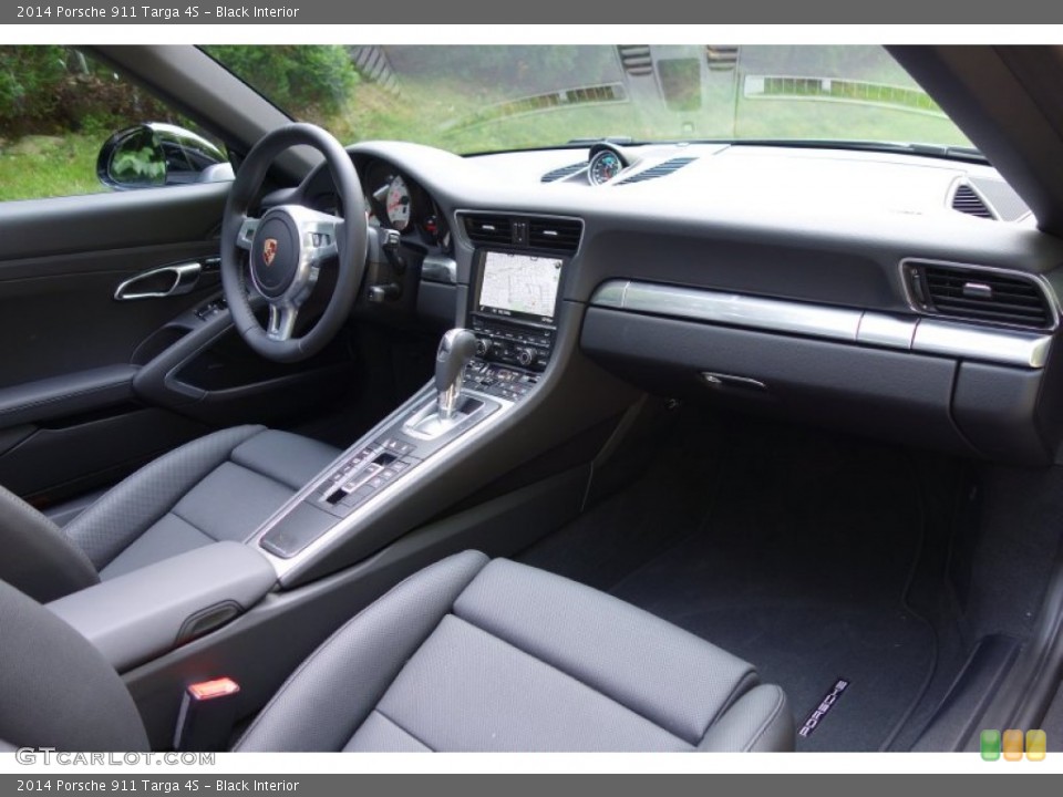 Black Interior Dashboard for the 2014 Porsche 911 Targa 4S #94956066